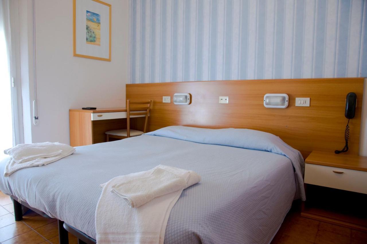 ריצ'יונה Hotel Maris Stella מראה חיצוני תמונה