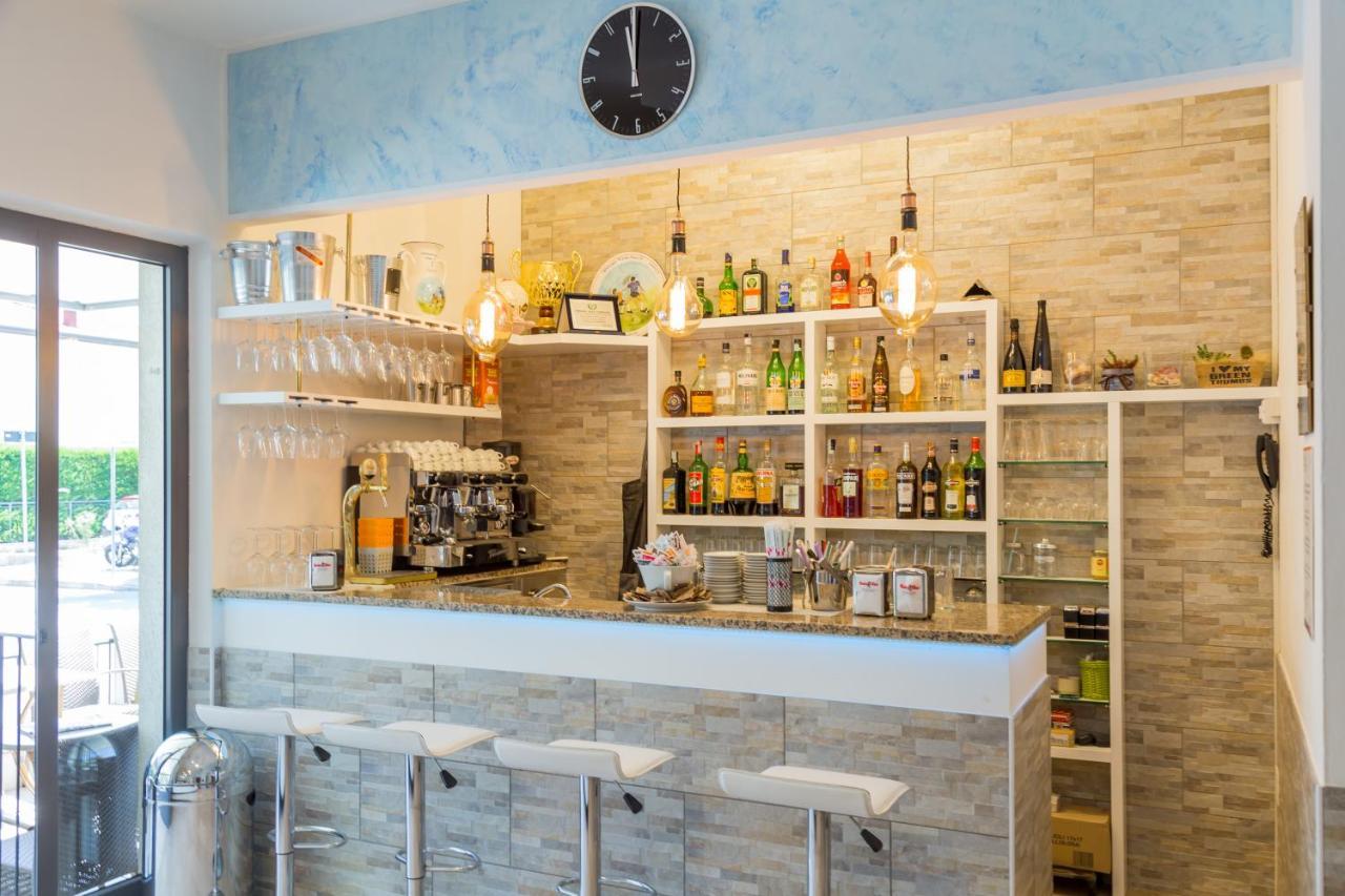 ריצ'יונה Hotel Maris Stella מראה חיצוני תמונה