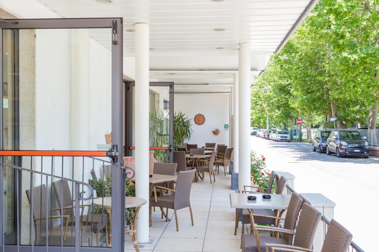 ריצ'יונה Hotel Maris Stella מראה חיצוני תמונה