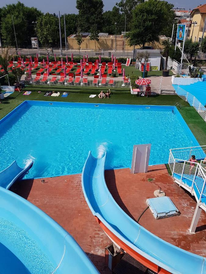ריצ'יונה Hotel Maris Stella מראה חיצוני תמונה
